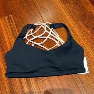 Lululemon free to be wild bra